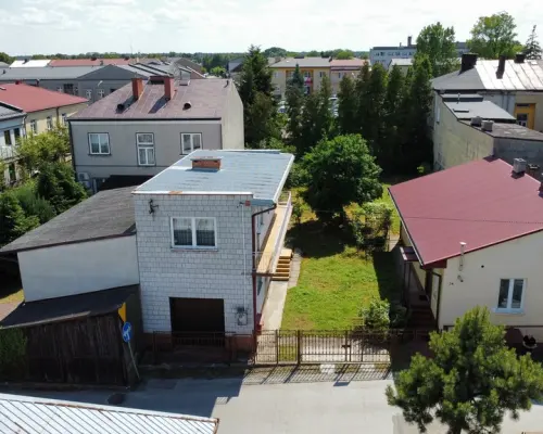 Dwa domy (165 m2) na działce w centrum Zwolenia.