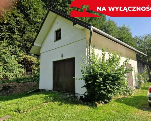 Dom w uroczym zakątku, pośród lasów i górek