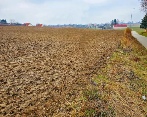 Tomaszowice - działka 20ar położona na wzniesieniu