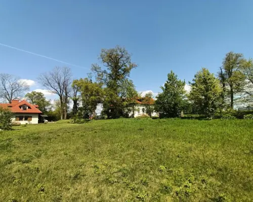 Zabytkowy dworek z przełomu XIX i XX w. w Świdniku