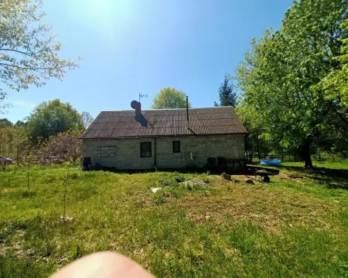 Siedlisko w cichej okolicy 100 km od Warszawy.