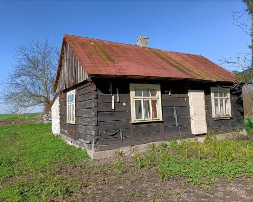 Siedlisko w ładnej okolicy gm. Gniewoszów.