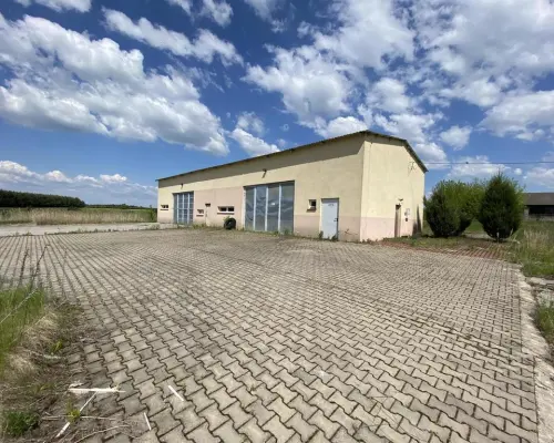 Hala produkcyjno-warsztatowa 209 m kw. gm. Przyłęk