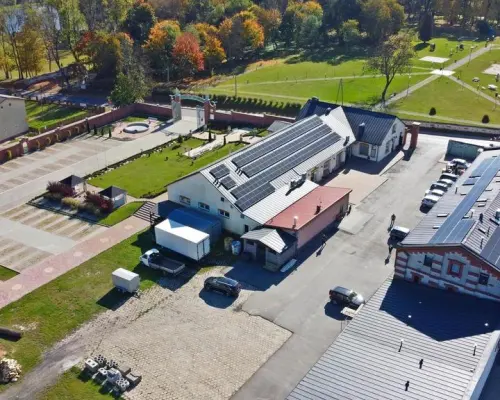 Kompleks hotel-eventowy + bud.usługowe z najemcami