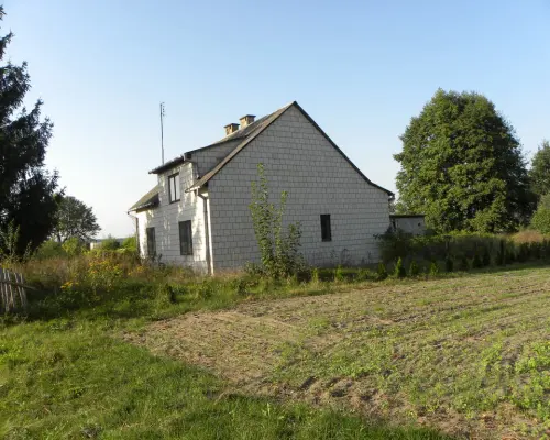 Dom  120 m kw w Baryczy Nowej pow. Zwoleń.