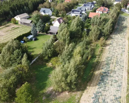 Praktyczne wymiary,zaciszna lokalizację, dużo ziel