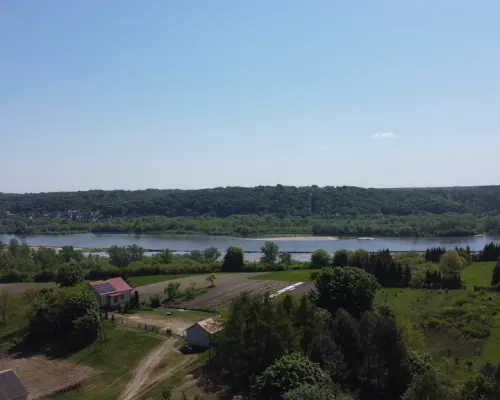 Działka 2902 m2 z widokiem na Wisłę w Oblasach.