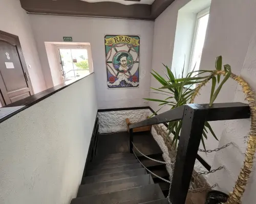 Restauracja "REJS" ul. Portowa 2  w Puławach.