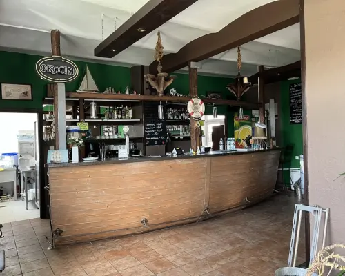 Restauracja "REJS" ul. Portowa 2  w Puławach.