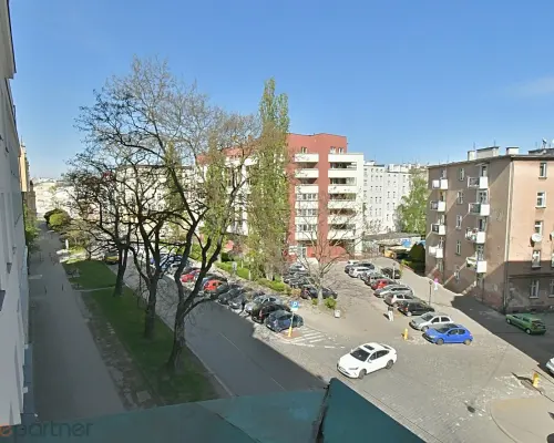 Kawalerka z balkonem, blisko uczelni