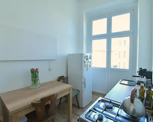 Kawalerka z balkonem, blisko uczelni