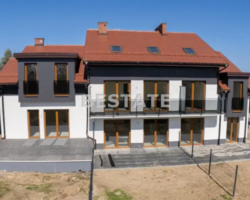 Z przyjemnością prezentuję Państwu ofertę sprzedaży  domów jednorodzinnych  w zabudowie  bliźniaczej,  o powierzchni  13
