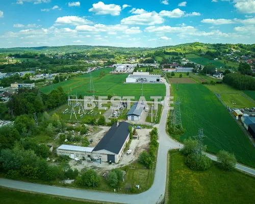 Budynek z magazynem ok. 500m2 w Tuchowie