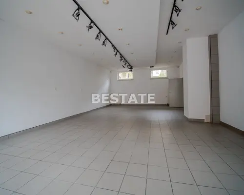 Lokal na Sprzedaż w Centrum Tarnowa - Gotowy pod Twój Biznes!   Szukasz idealnego miejsca na rozwój swojej firm