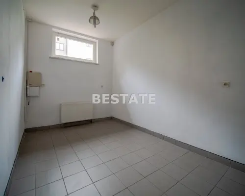 Lokal na Sprzedaż w Centrum Tarnowa - Gotowy pod Twój Biznes!   Szukasz idealnego miejsca na rozwój swojej firm
