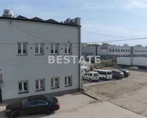 Budynek biurowo-usługowy na Sprzedaż - ul. Przemysłowa, Tarnów   Jako agent nieruchomości w Tarnowie, mam zaszczyt zap