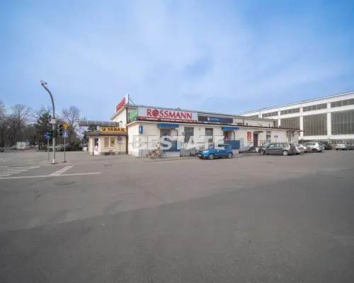 Wszechstronny lokal komercyjny w Tarnowie Mościcach - miejsce dla różnorodnych przedsięwzięć!       Przedstawiamy Pańs