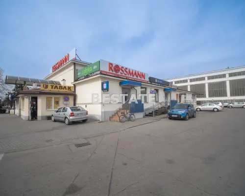 Wszechstronny lokal komercyjny w Tarnowie Mościcach - miejsce dla różnorodnych przedsięwzięć!       Przedstawiamy Pańs