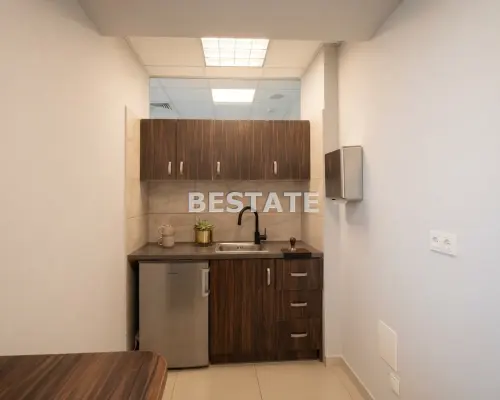 Nowoczesny lokal biurowy 172 m² na wynajem - wyższy standard, klimatyzacja, parking Oferta bez wynagrodzenia od najemcy!