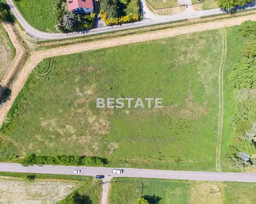 87 ar terenu pod usługi w Tarnowie