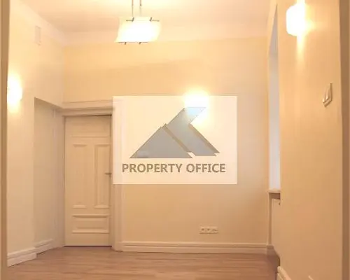 Śródmieście: lokal biurowy 65 m2 do wynajęcia