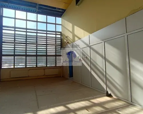 Bielany: magazyn 332,51m2 do wynajęcia
