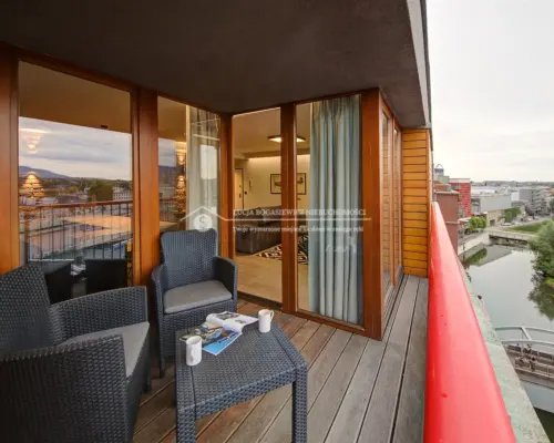 Do wynajęcia wyjątkowy apartament z loggią - komfort i design w jednym!   Zapraszamy do Apartamentu Sfera - luksusowego miesz