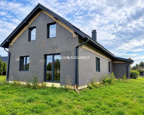 Nowy Dom | 25 arów | Duży Ogród | Garaż | Czajowic