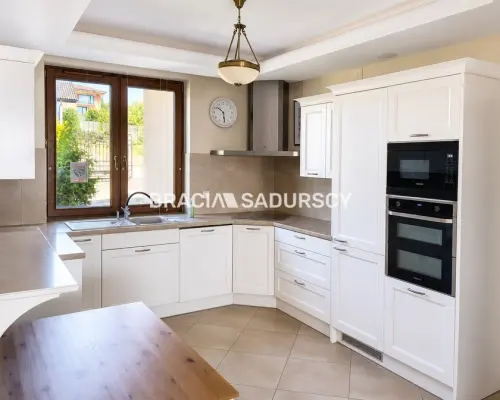Luksusowy dom na wynajem - Buków, gmina Mogilany | 280 m² | ogród | wysoki standard   Do wynajęcia wyjątko