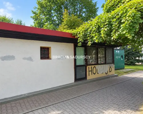 WOLNOSTOJĄCY KIOSK HANDLOWY | PETÖFIEGO | NOWA HUT
