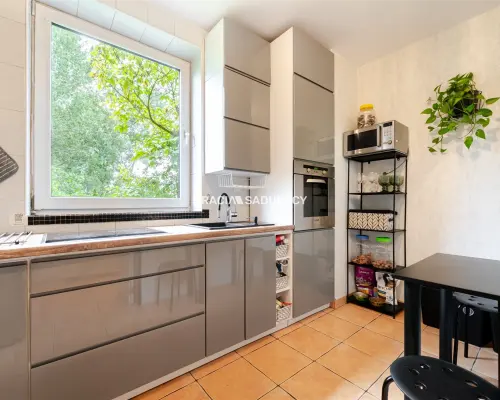 3 pokoje z ogrodem 130 m² i kominkiem