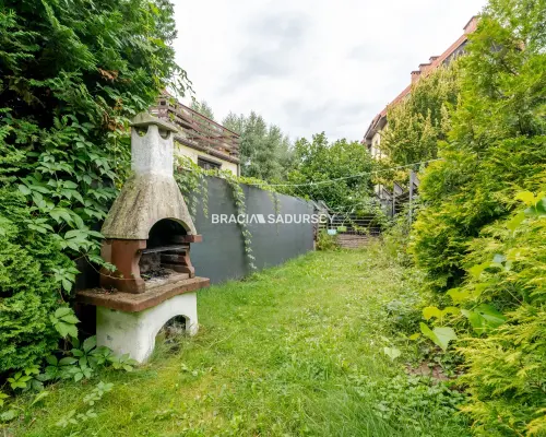 3 pokoje z ogrodem 130 m² i kominkiem
