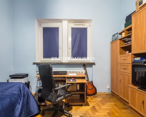 3 pok w samym centrum ul. Krowoderska