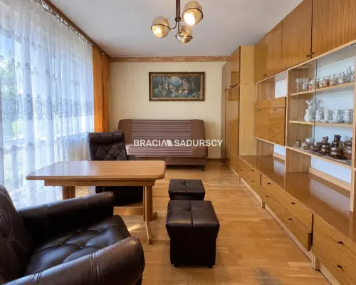 Osobna kuchnia, dwa pokoje. Wieliczka.