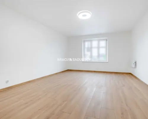 Stylowe mieszkanie w kamienicy / Rynek Skawina