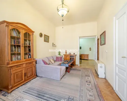Mieszkanie w Kamienicy 58,6m2 z piwnicą 18m2
