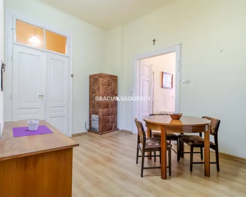 Mieszkanie w Kamienicy 58,6m2 z piwnicą 18m2