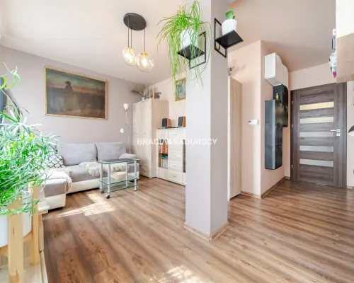 2-pok| 47,13 m²|Wieliczka,przy granicy Krakowa.