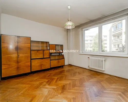 Przestronne 2 pokoje na 1. piętrze | Krowodrza