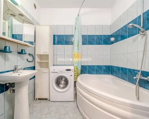 2 pokoje | Czyżyny | 12 piętro | Balkon |Piwnica