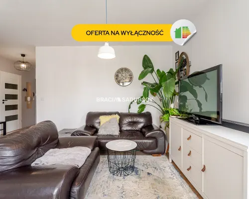 Wygodne mieszkanie 3 pokojowe z balkonem.