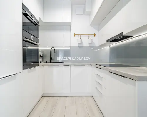 NOWOCZESNY GUSTOWNY APARTAMENT, UL. FATIMSKA