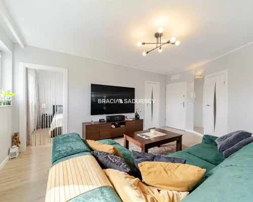 2 pokoje 50 m² garderoba garaż Kliny