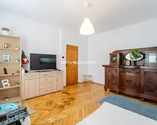 Nowa Huta, os. Spółdzielcze. Mieszkanie 2 pokojowe z osobną kuchnią i balkonem - 51,59 m 2 .   Mieszkanie usytuowane n