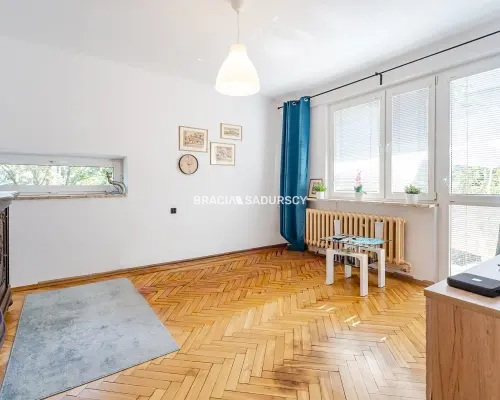 Nowa Huta, os. Spółdzielcze. Mieszkanie 2 pokojowe z osobną kuchnią i balkonem - 51,59 m 2 .   Mieszkanie usytuowane n