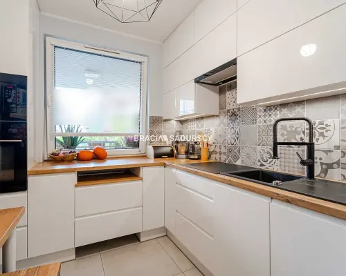 SERENADA|3POK|PARKING|BALKON|58,60M