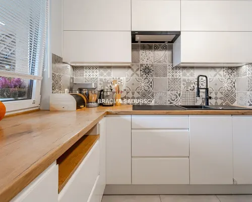 SERENADA|3POK|PARKING|BALKON|58,60M
