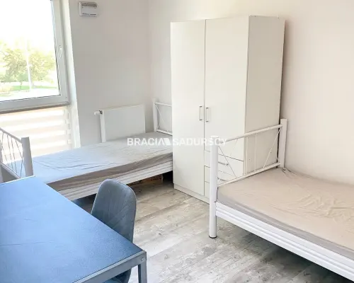 3pok z garażem + balkon