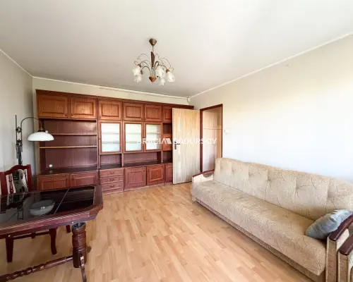 4 osobne pokoje, balkon, oddzielna kuchnia