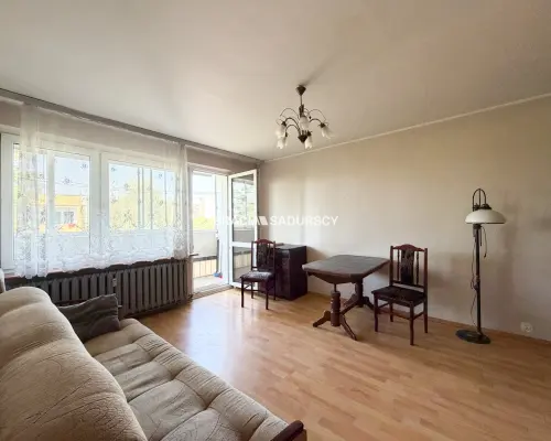 4 osobne pokoje, balkon, oddzielna kuchnia